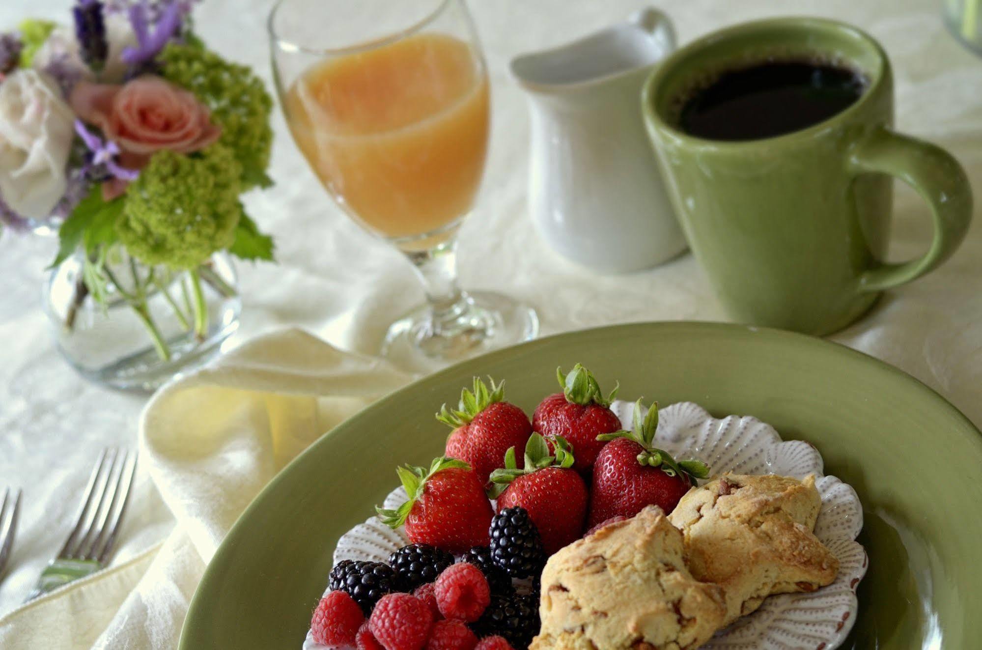 Colette'S Bed & Breakfast Порт Анджелес Екстериор снимка