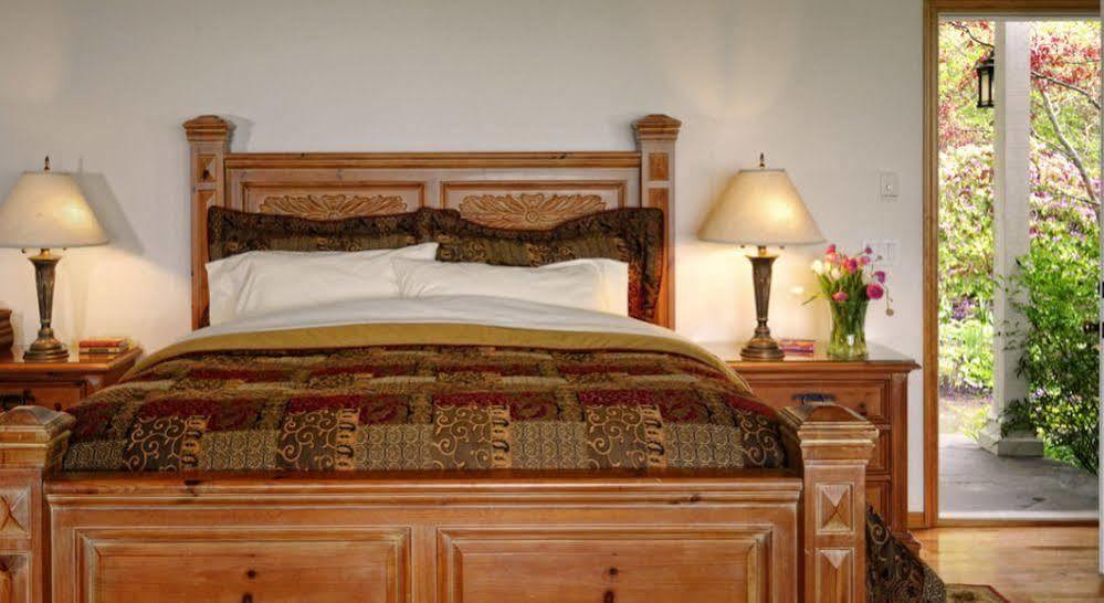 Colette'S Bed & Breakfast Порт Анджелес Екстериор снимка